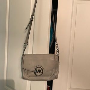 Micheal kors cross body